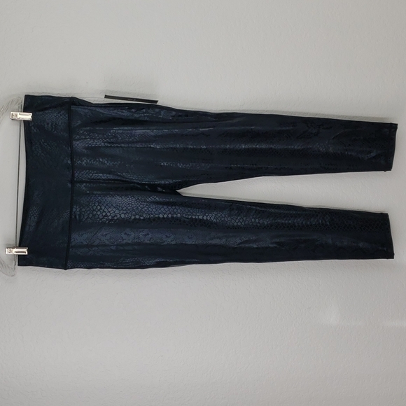 Mono b glossy shadow snake high-waisted Leggings black size Xlarge - Picture 3 of 10